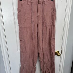 Maurices Wide Leg Cargo Pants in Dusty Rose
